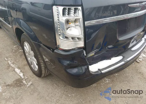 2013 Chrysler Town & Country Touring from USA, damaged, VIN 2C4RC1BG8DR697167